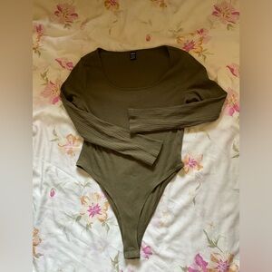 SHEIN Olive Ribbed Bodysuit